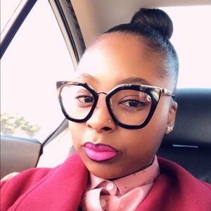 Meet your Posher, Raven